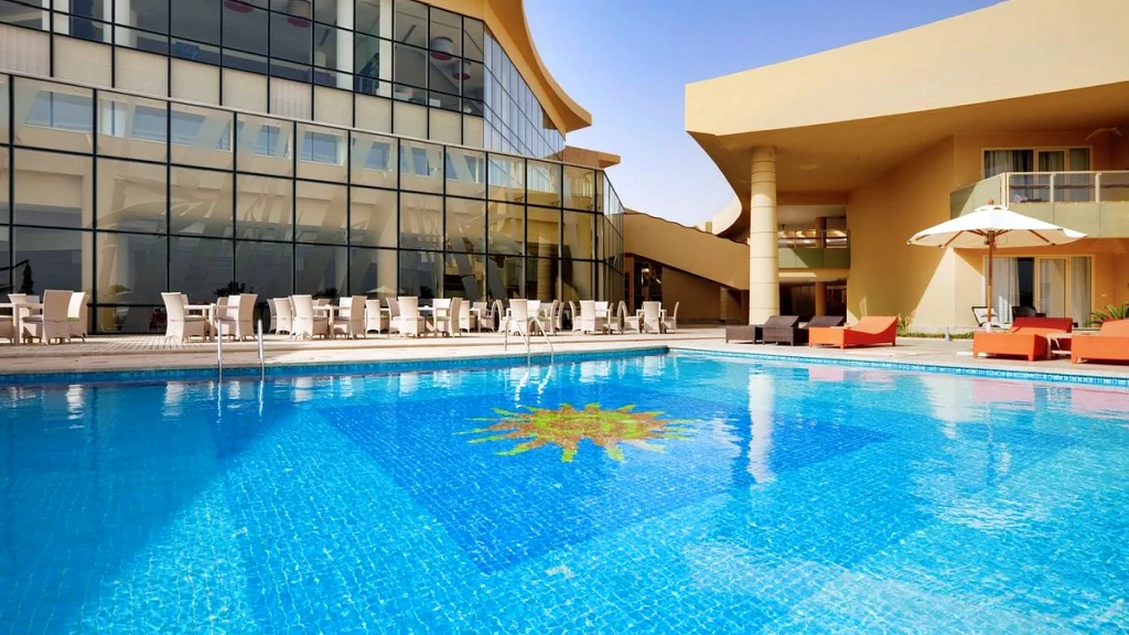 الفندق بارسلو تيران ريزورت - شرم الشيخ